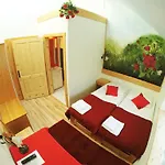 招待所 塔耶尼兹奥格罗旅馆